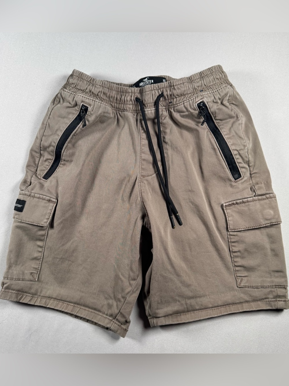 Hollister Men's Khaki Brown Advanced Stretch Zip Pocket Jogger Y2K Cargo Shorts